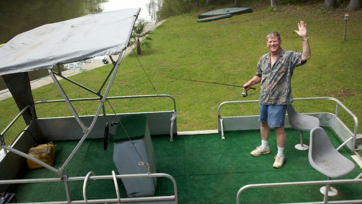 Lowe Pontoon Boat w/ 48 HP Evinrude 1,750 Muscle Shoals, Alabama